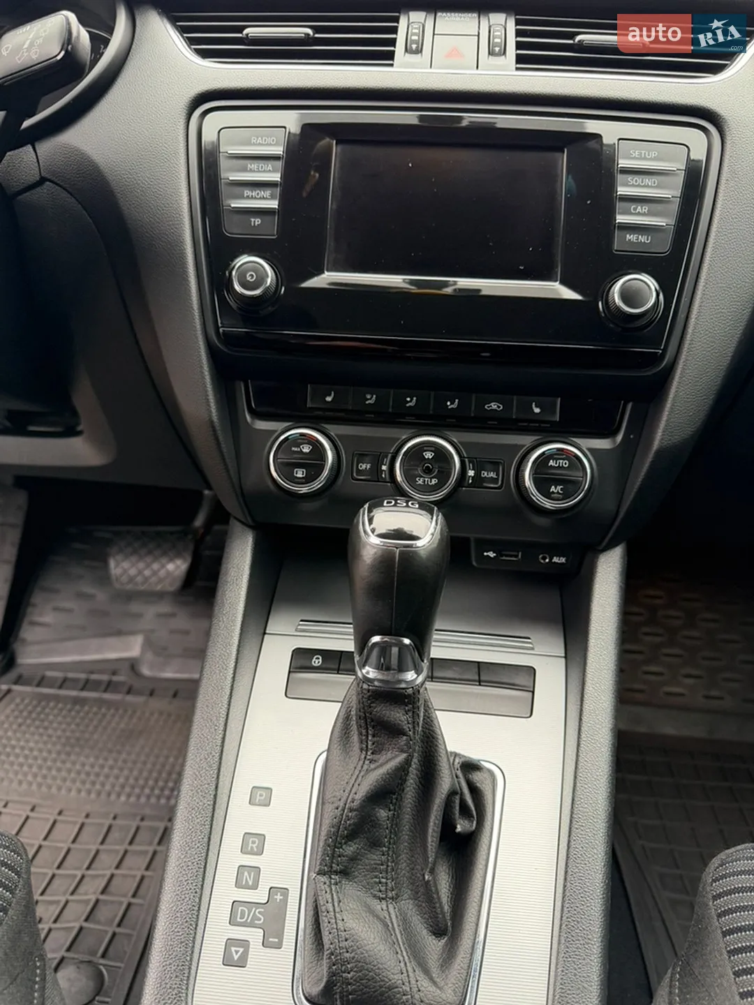 2015 Skoda Octavia - мініатюра 32