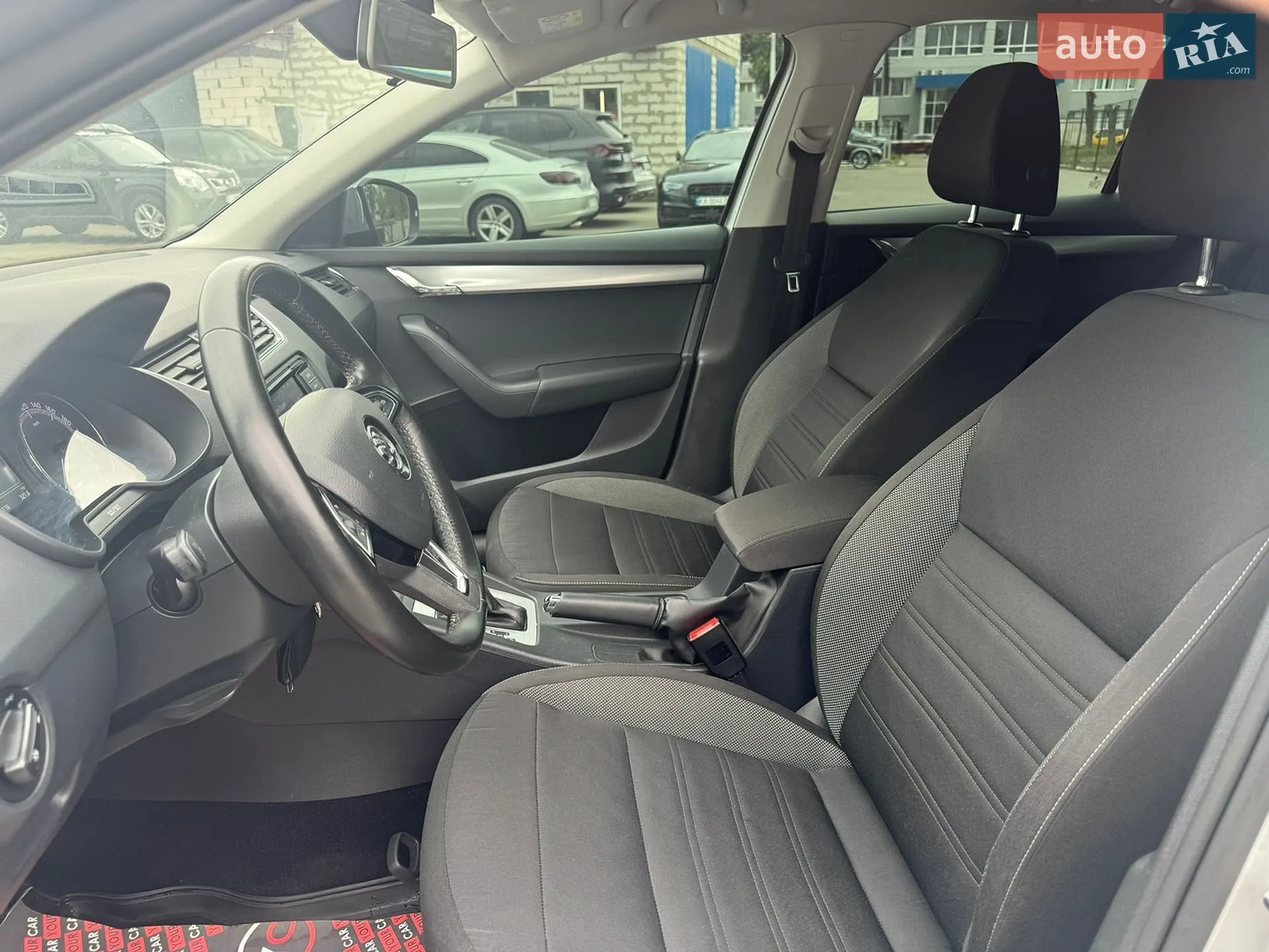 2017 Skoda Octavia - мініатюра 8