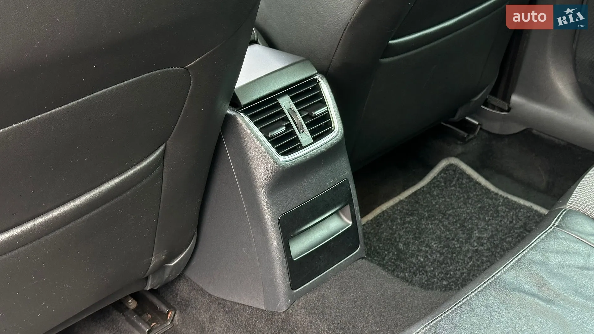 2017 Skoda Octavia - мініатюра 91