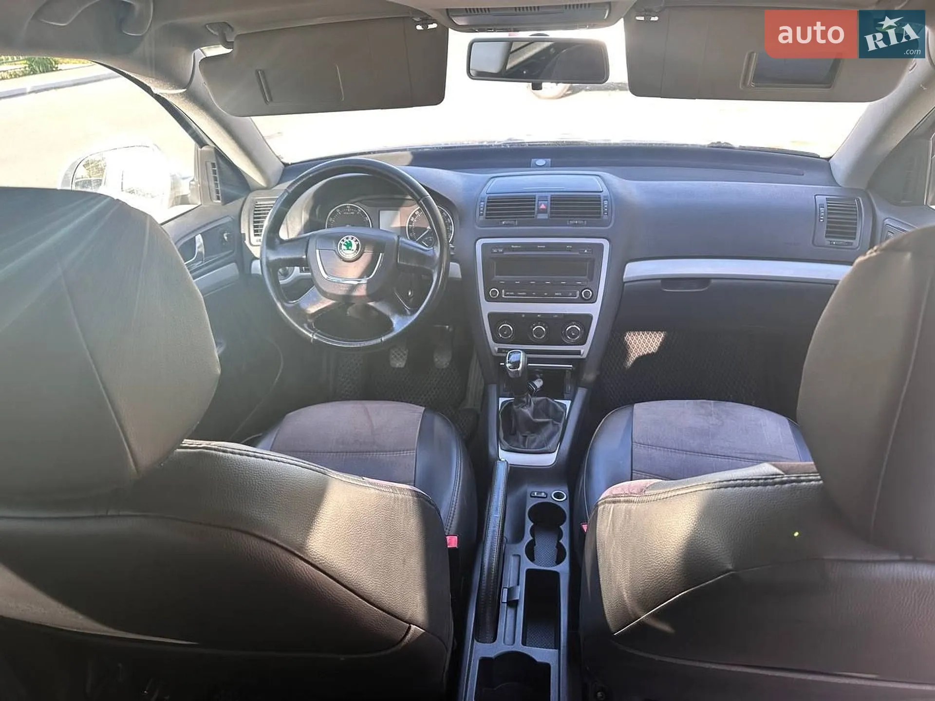 2010 Skoda Octavia - мініатюра 23
