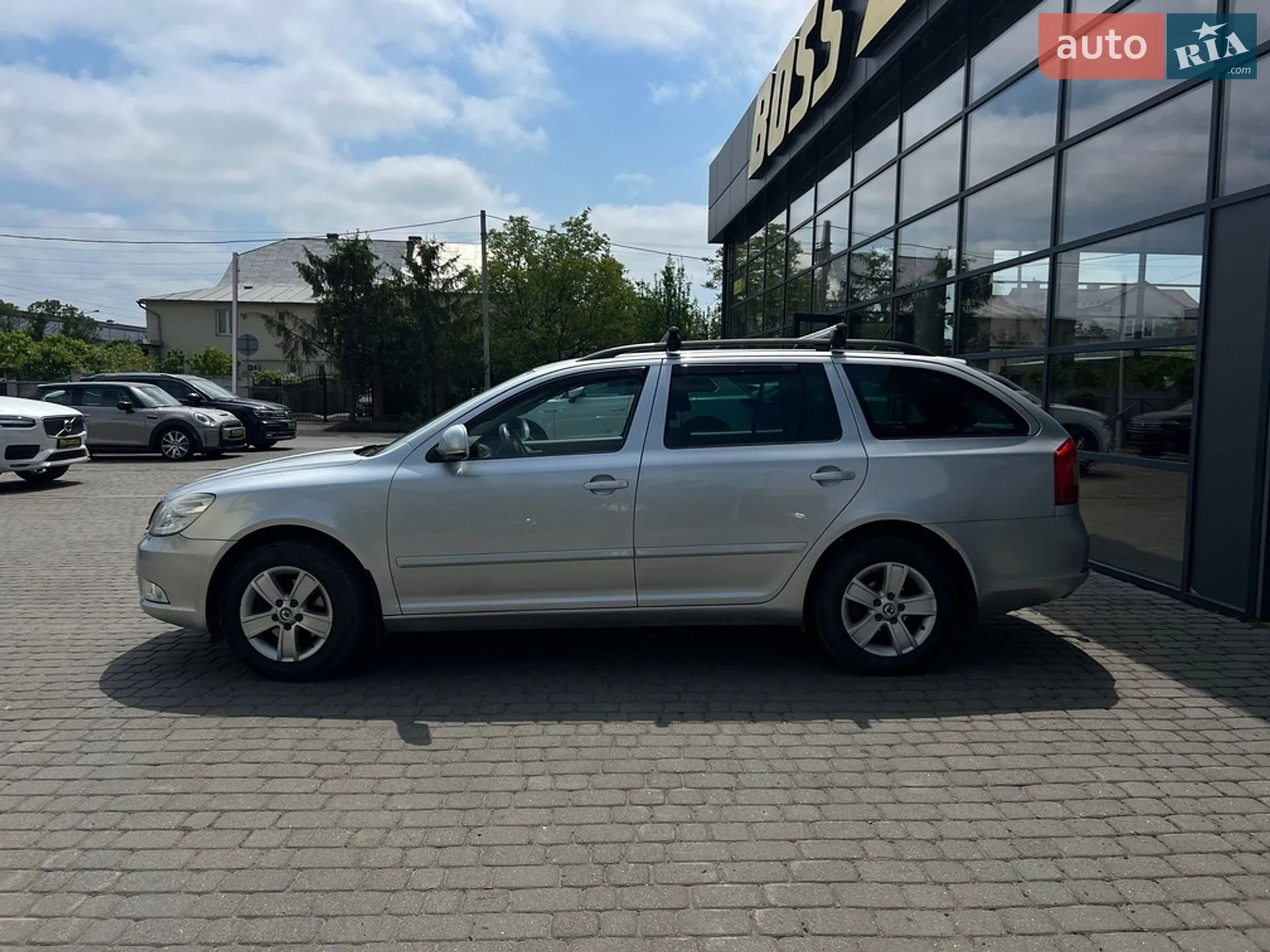2010 Skoda Octavia - мініатюра 4