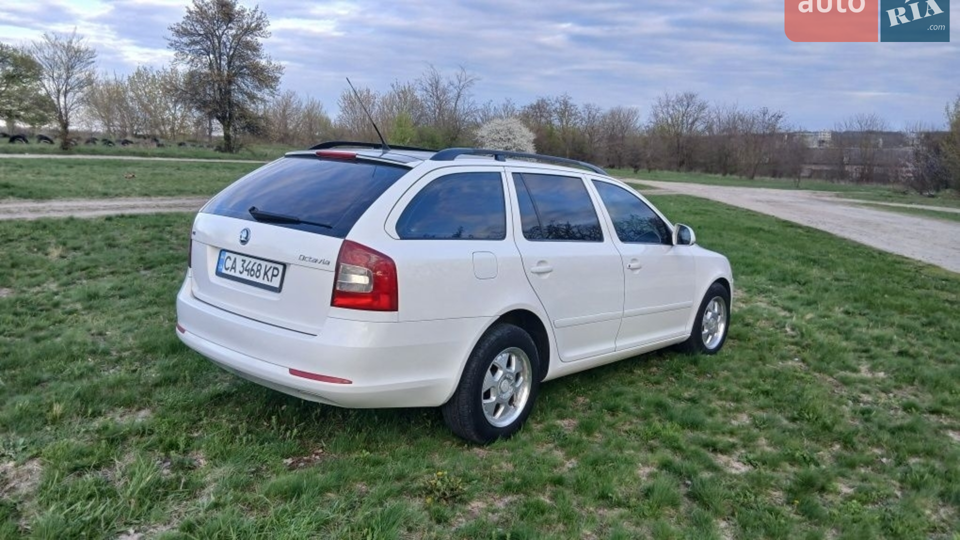 2011 Skoda Octavia - мініатюра 13