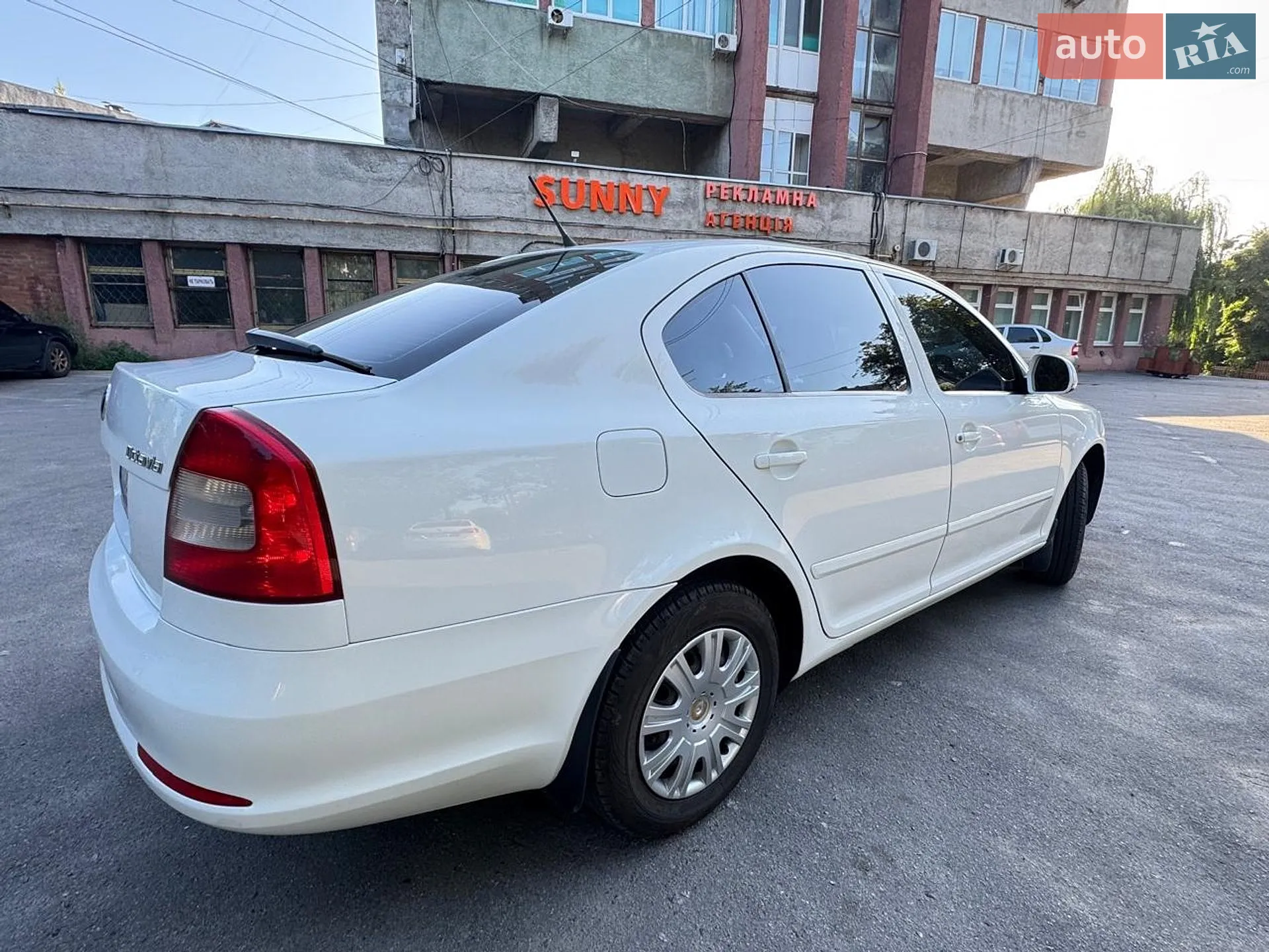 2011 Skoda Octavia - мініатюра 10