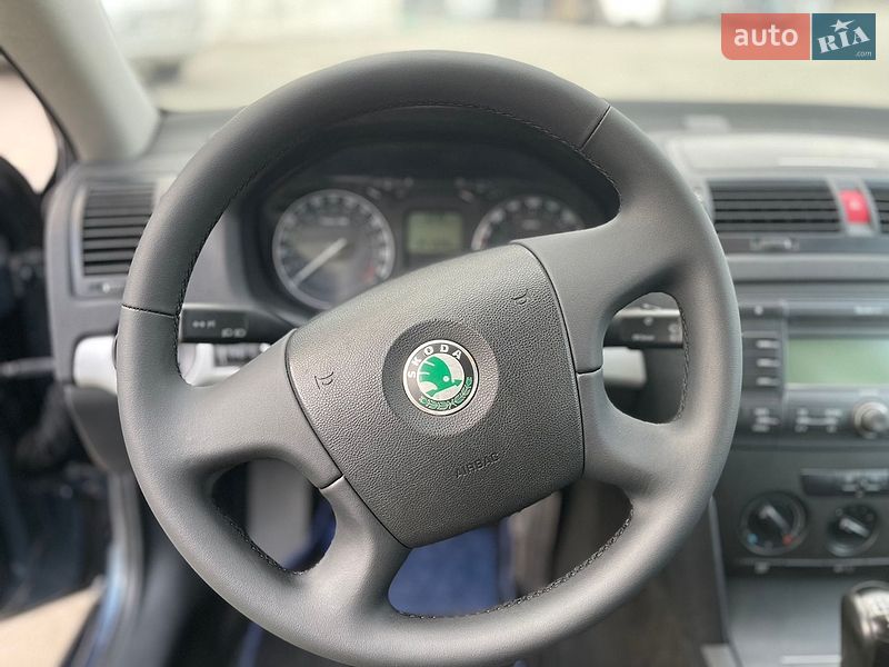Универсал Skoda Octavia 2005 в Нововолынске