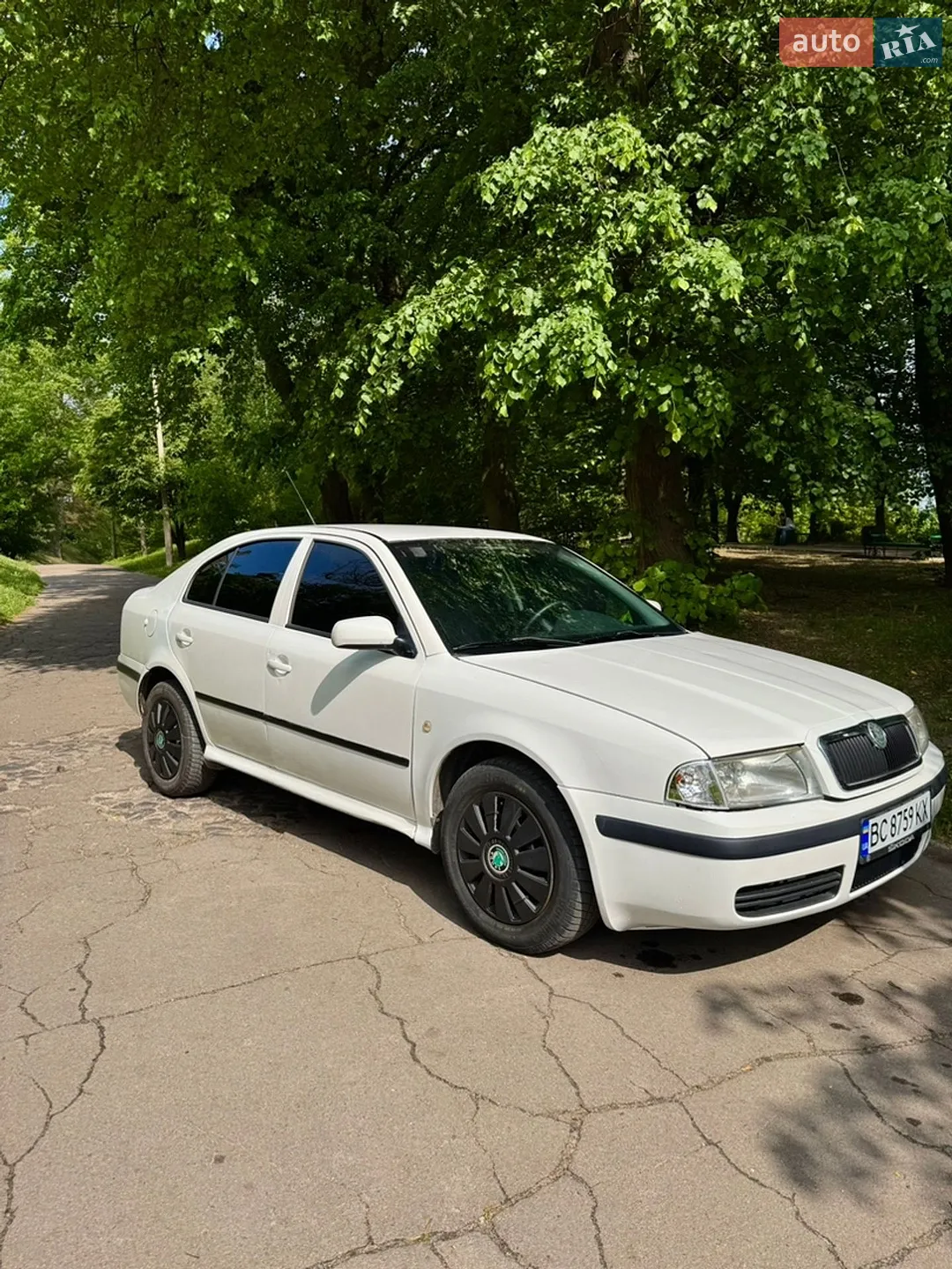 2010 Skoda Octavia - мініатюра 4