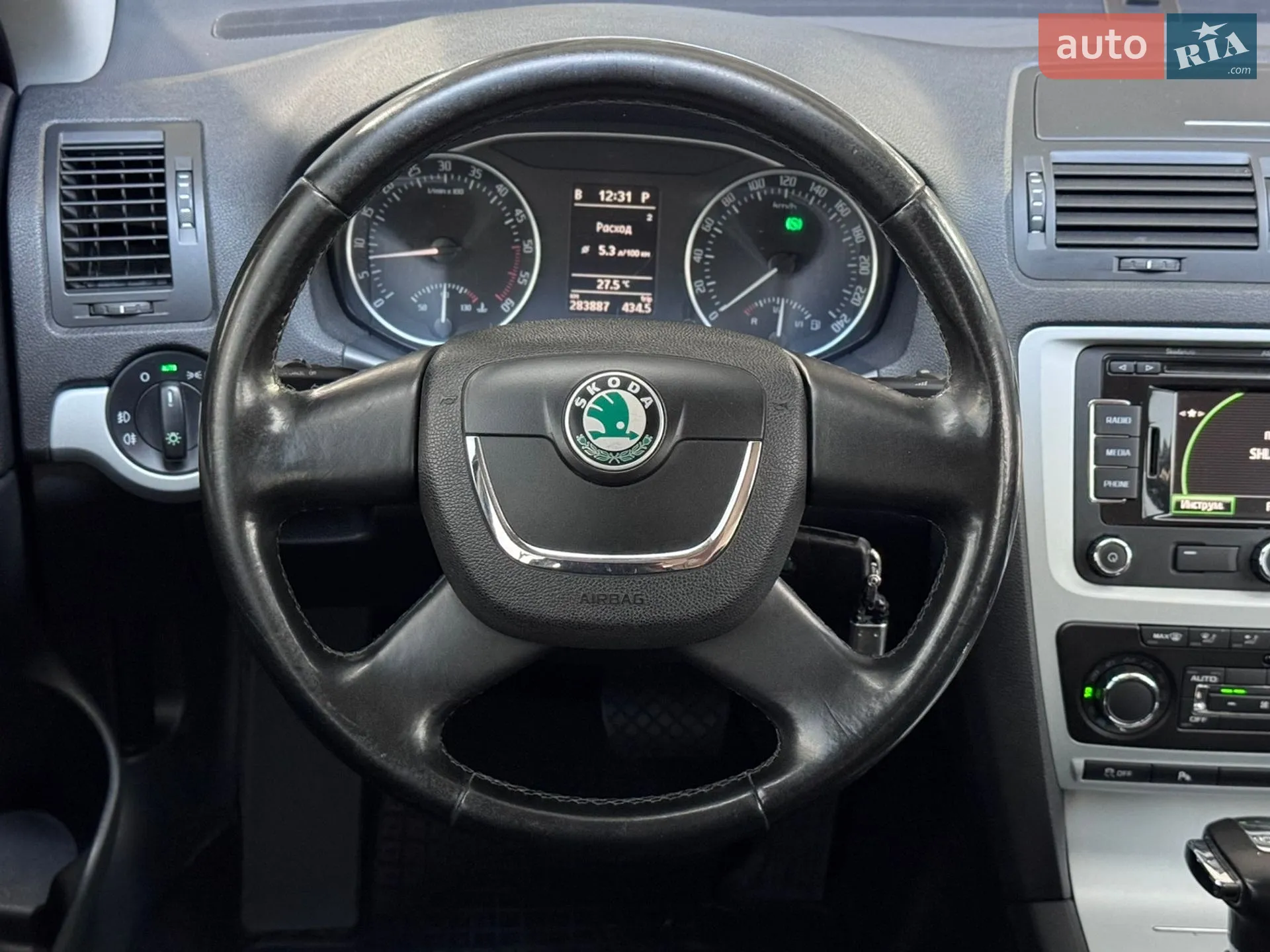 2010 Skoda Octavia - мініатюра 5