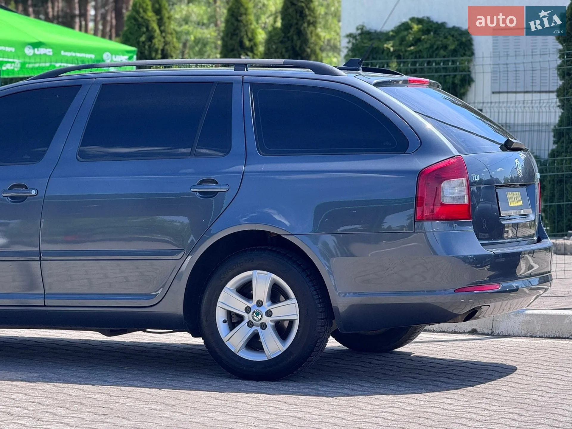 2010 Skoda Octavia - мініатюра 12