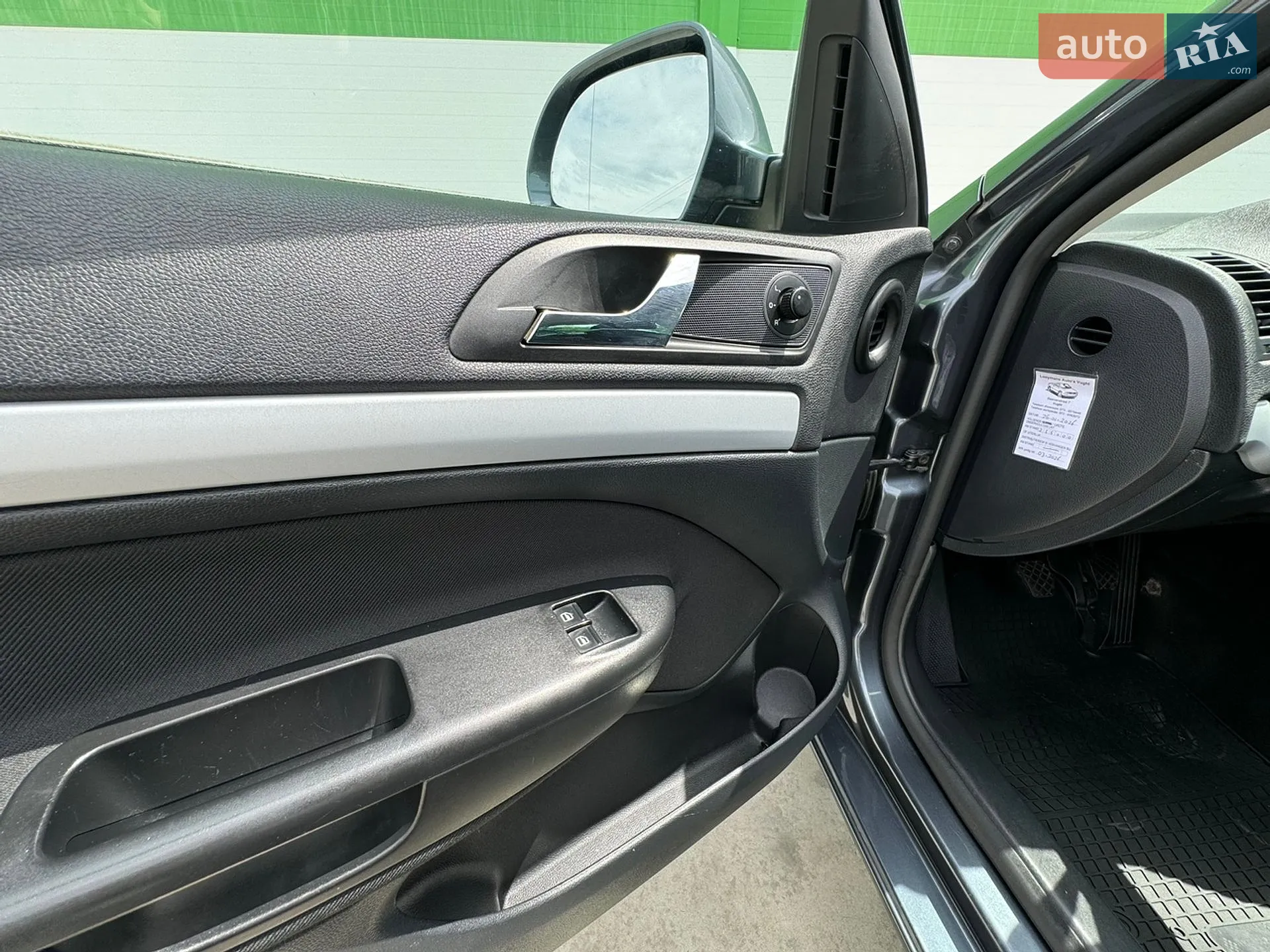2010 Skoda Octavia - мініатюра 33