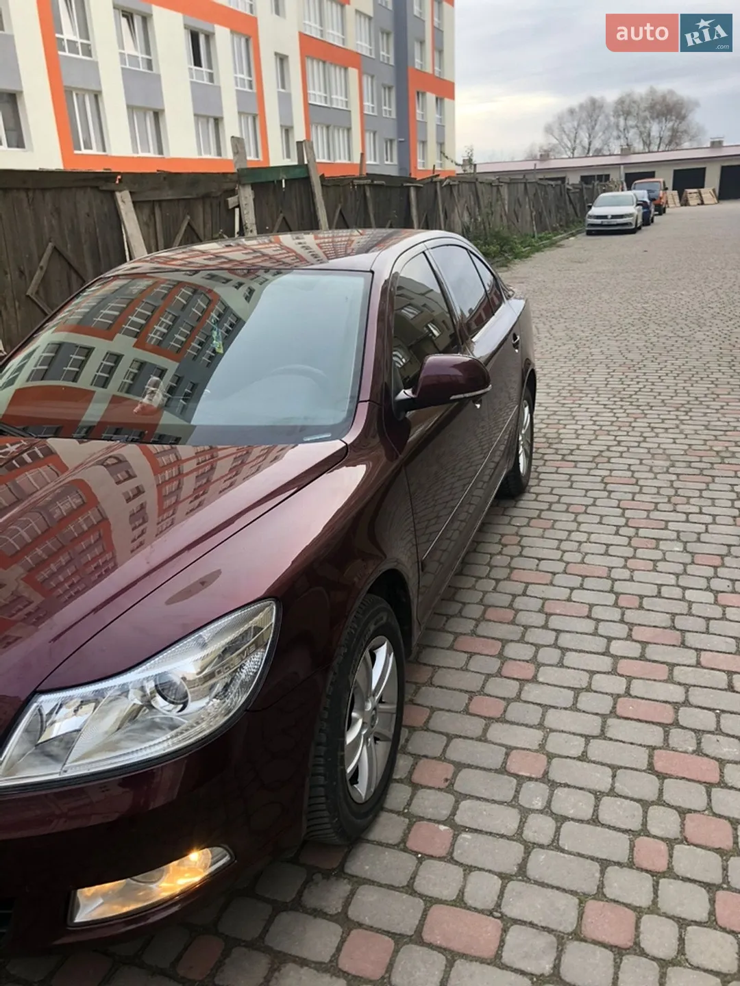 2010 Skoda Octavia - мініатюра 2