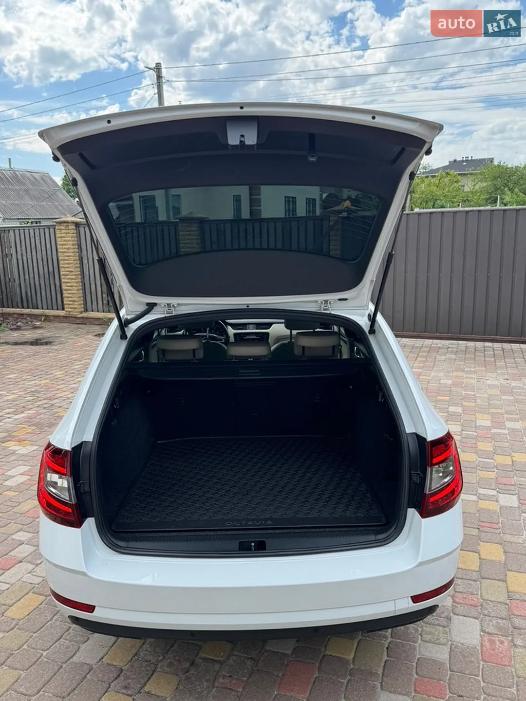 2019 Skoda Octavia - мініатюра 23