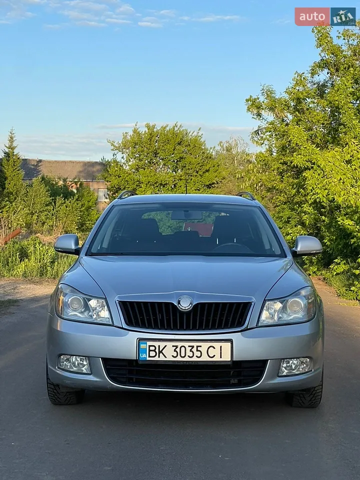 2010 Skoda Octavia - мініатюра 20