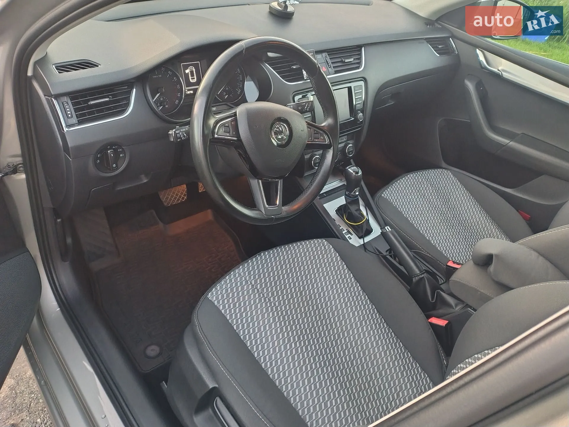 2017 Skoda Octavia - мініатюра 21