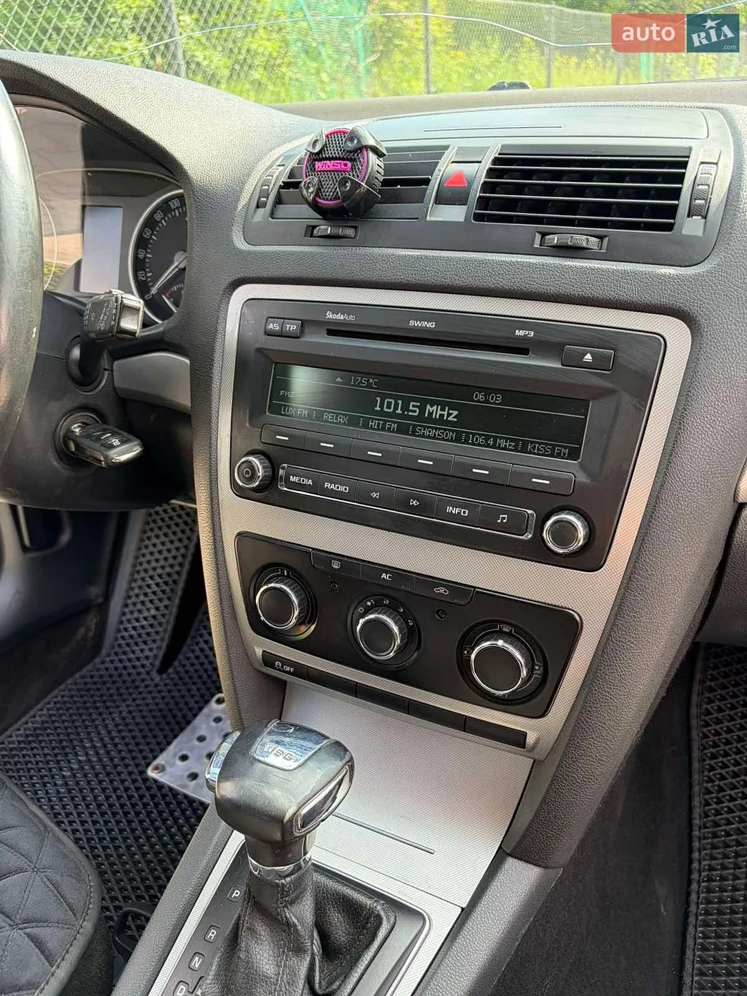 2011 Skoda Octavia - мініатюра 21