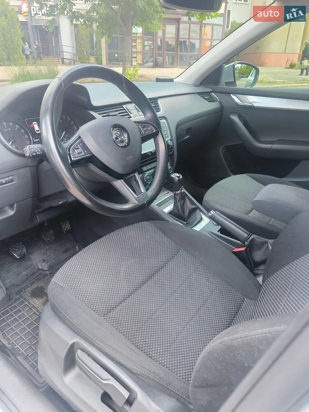 2016 Skoda Octavia - мініатюра 39