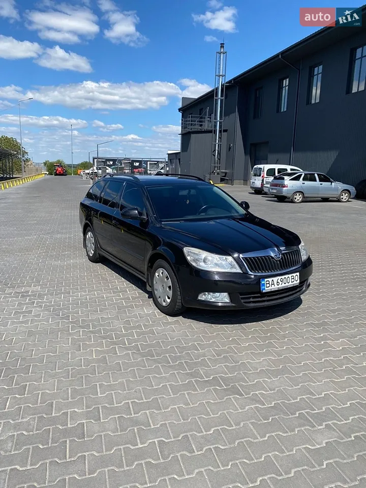2010 Skoda Octavia - мініатюра 44