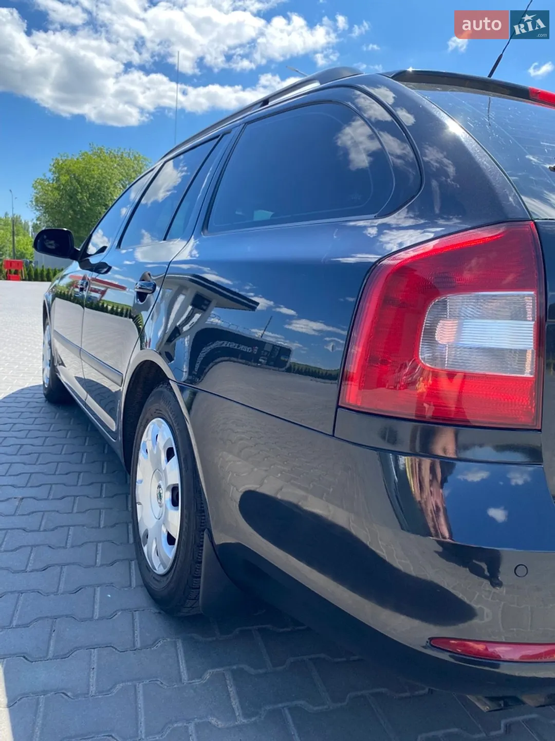 2010 Skoda Octavia - мініатюра 11