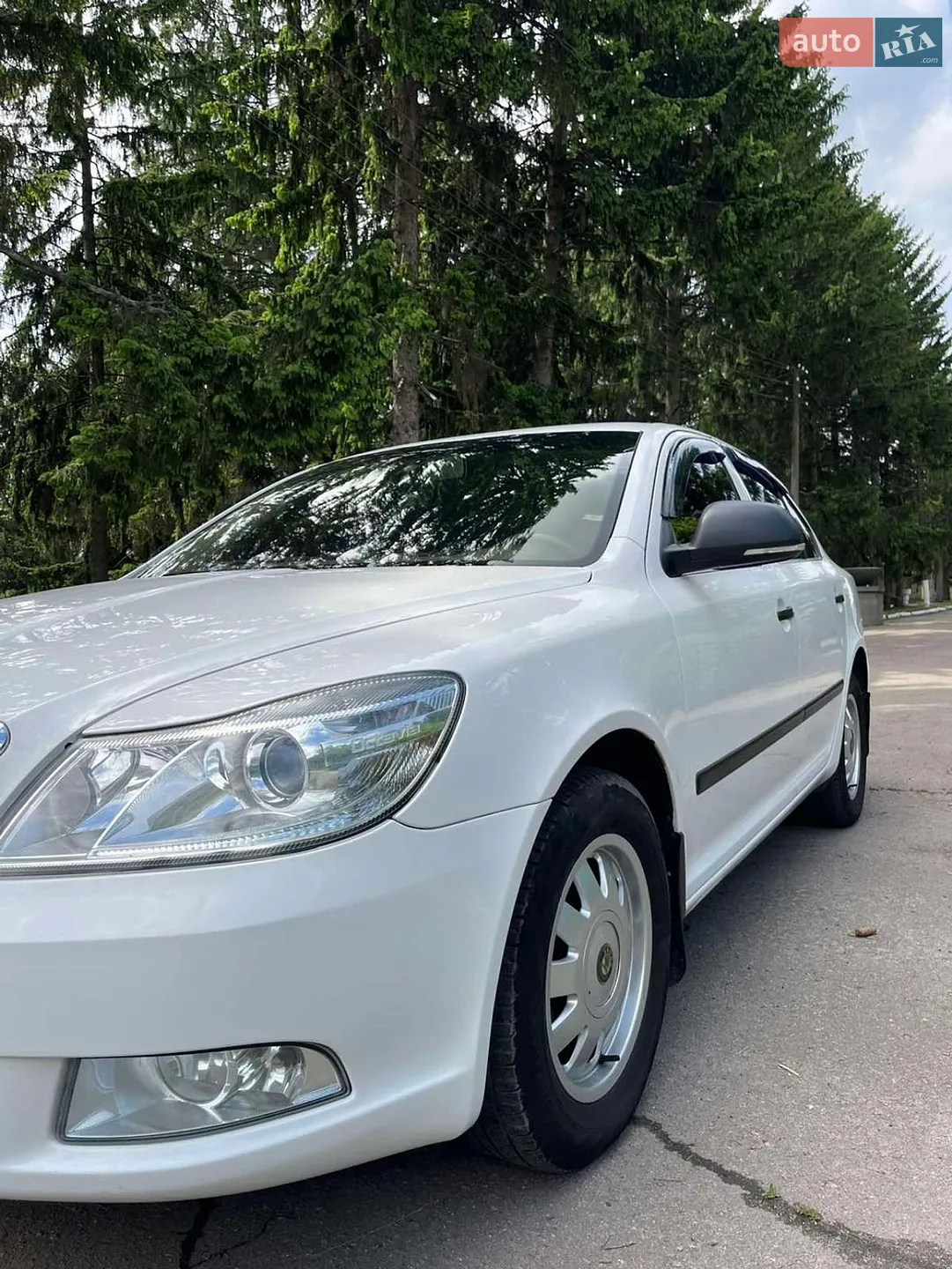 2011 Skoda Octavia - мініатюра 2