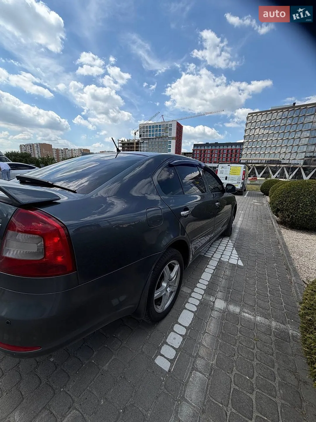 2010 Skoda Octavia - мініатюра 6