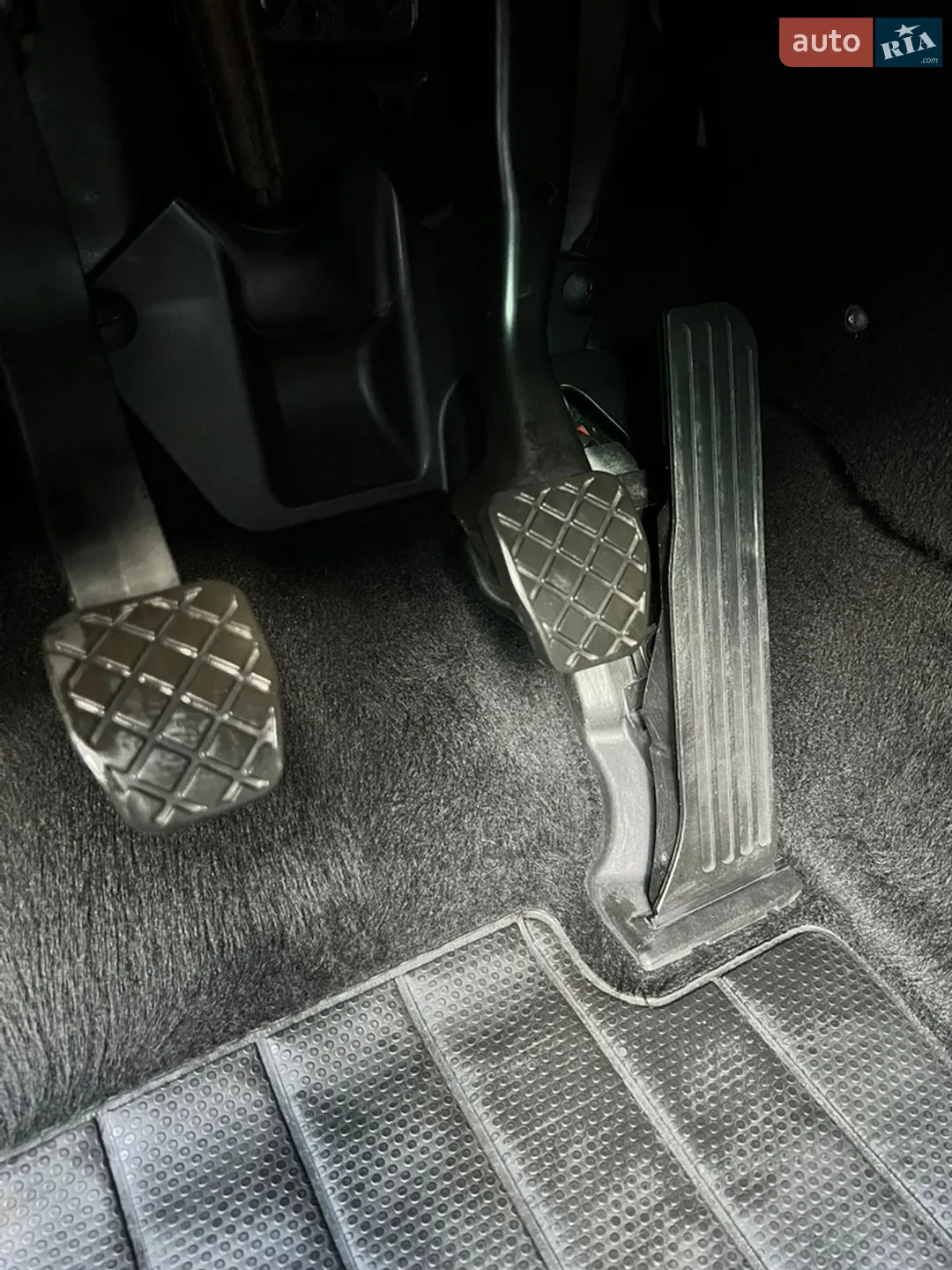 2011 Skoda Octavia - мініатюра 92