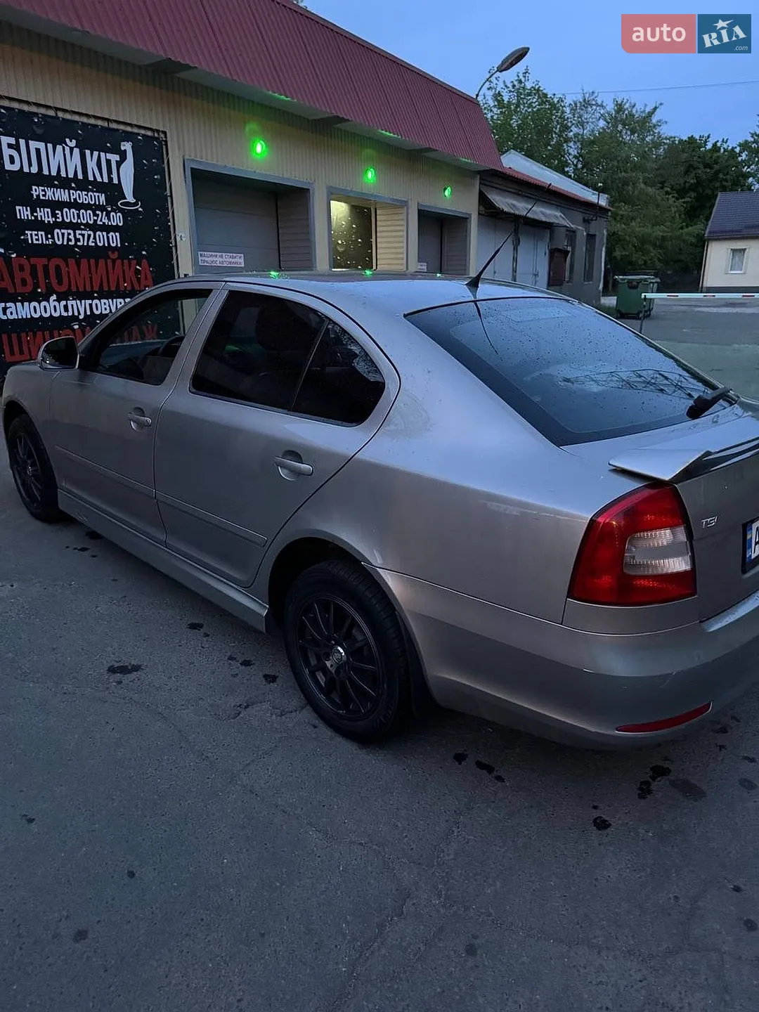 2010 Skoda Octavia - мініатюра 10