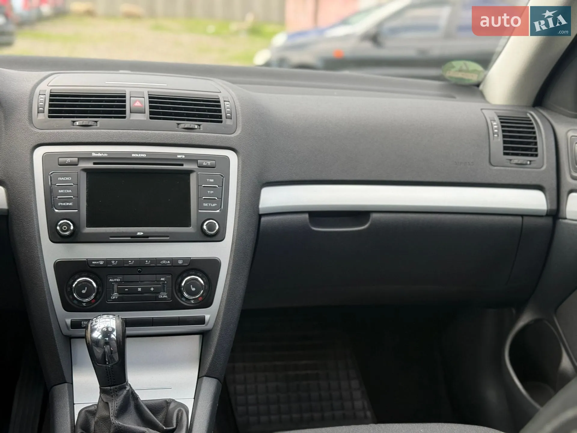 2010 Skoda Octavia - мініатюра 18