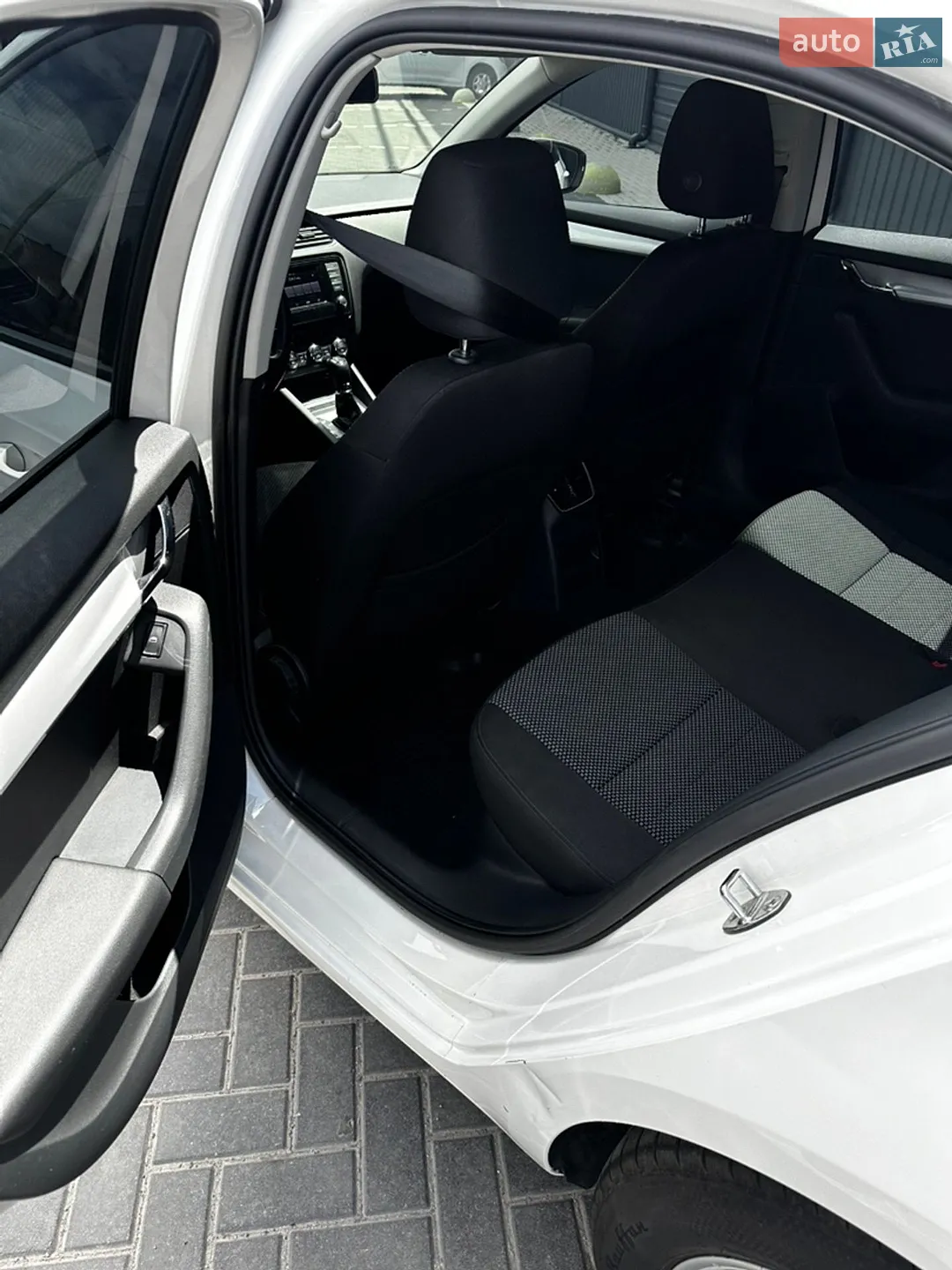 2014 Skoda Octavia - мініатюра 9