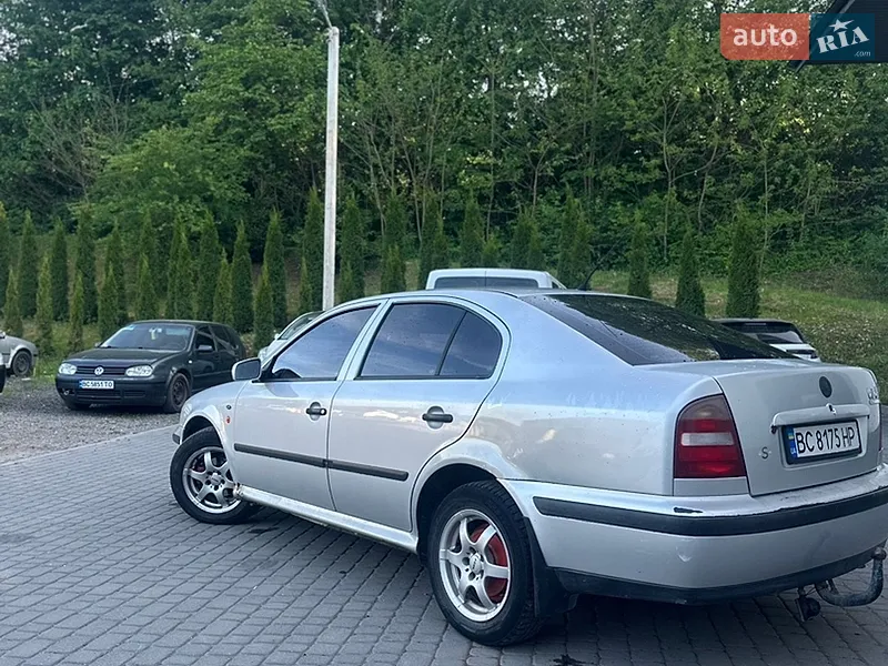 Skoda Octavia 2000