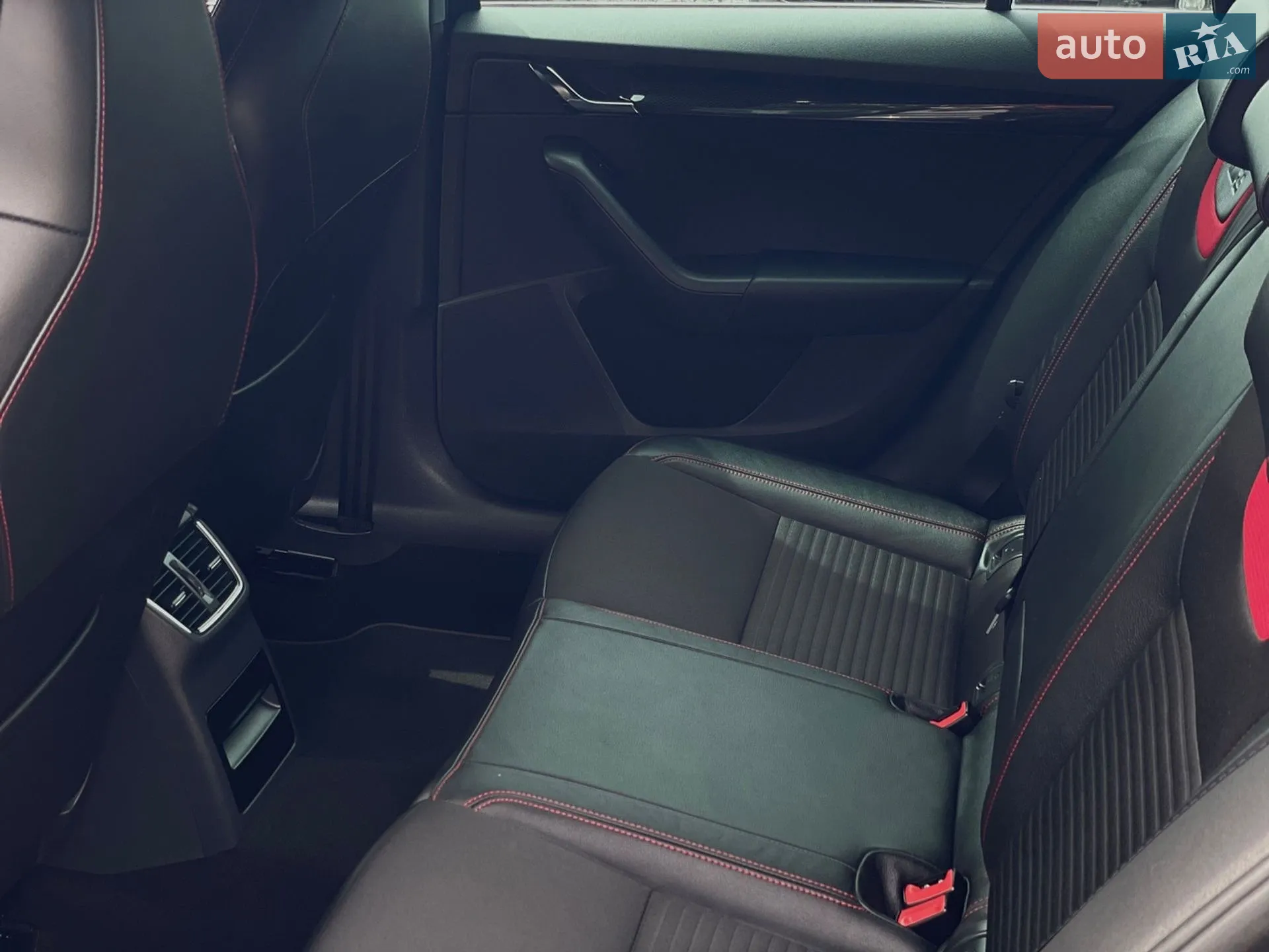 2014 Skoda Octavia - мініатюра 28