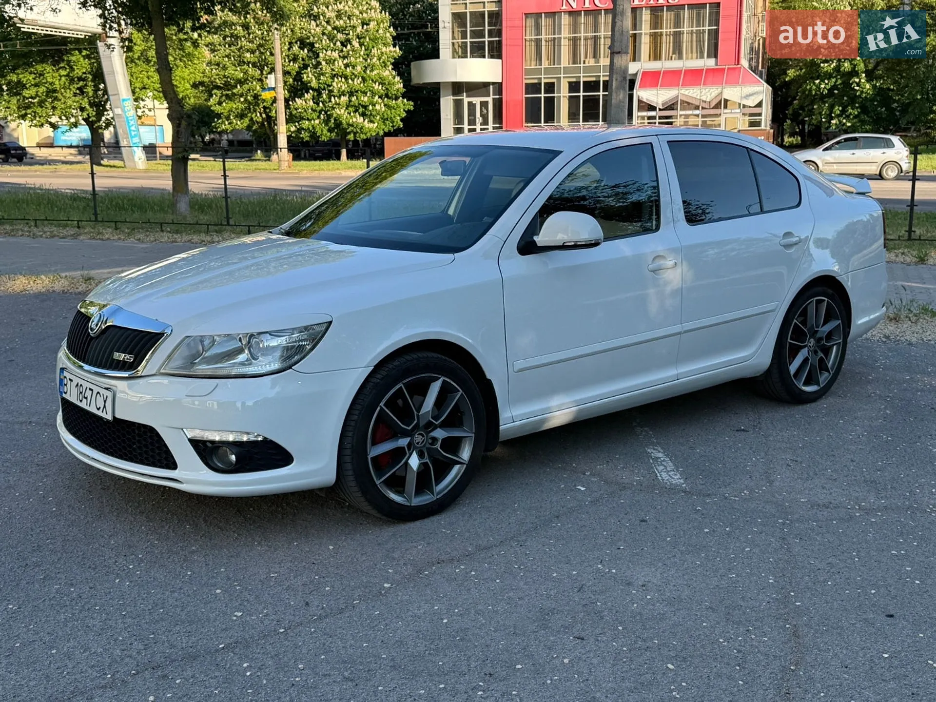 2011 Skoda Octavia - мініатюра 2