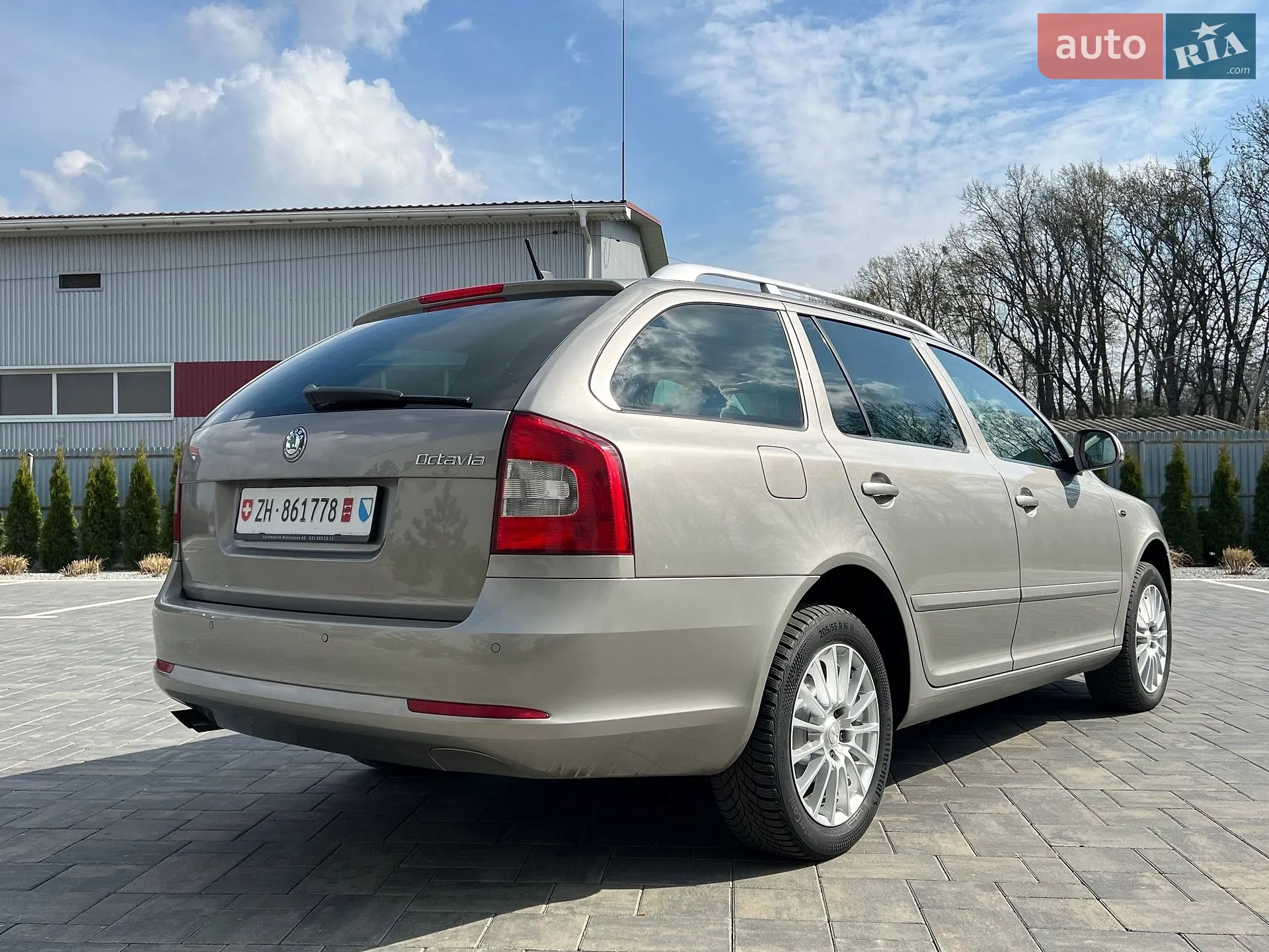2011 Skoda Octavia - мініатюра 8