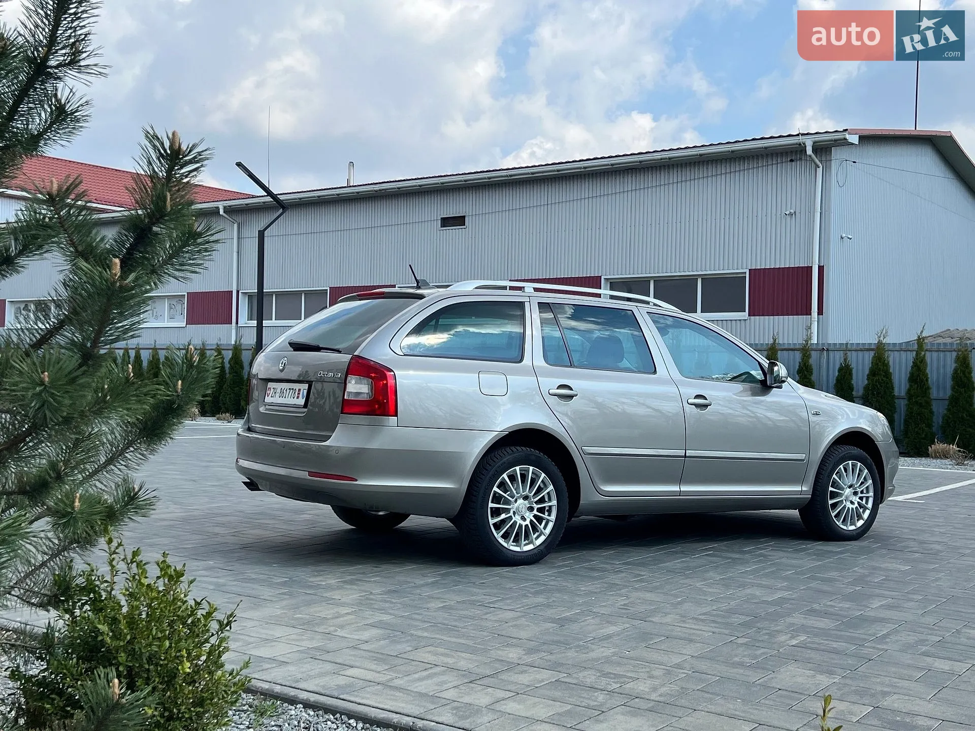 2011 Skoda Octavia - мініатюра 35