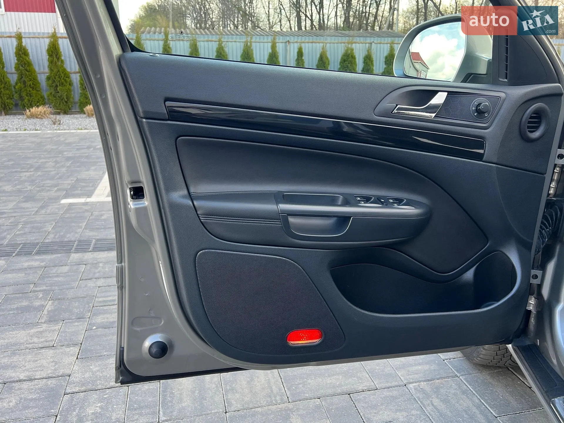2011 Skoda Octavia - мініатюра 97