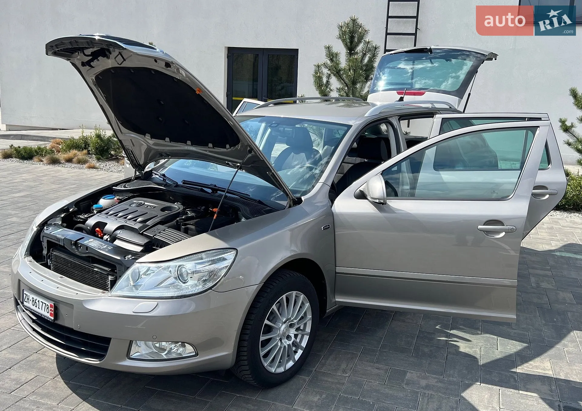 2011 Skoda Octavia - мініатюра 164