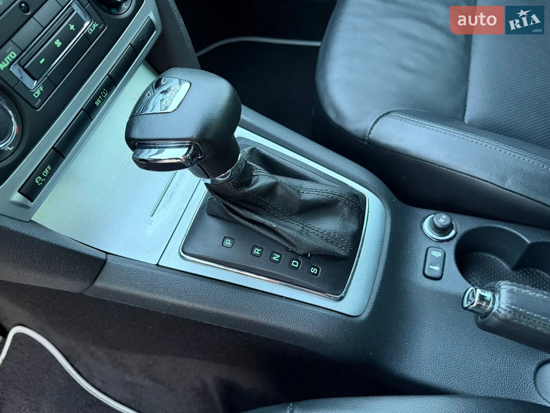 2011 Skoda Octavia - мініатюра 48
