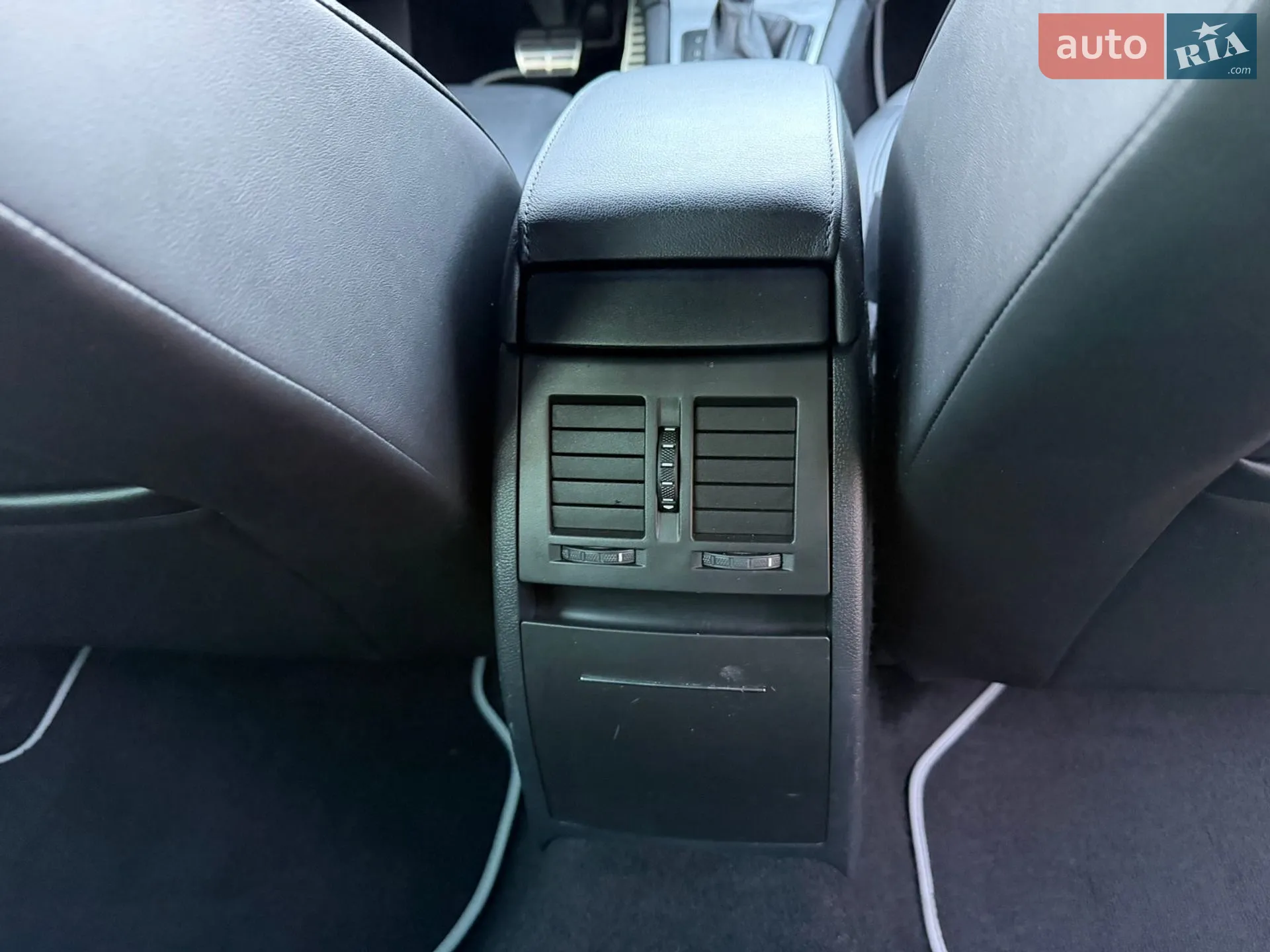 2011 Skoda Octavia - мініатюра 63