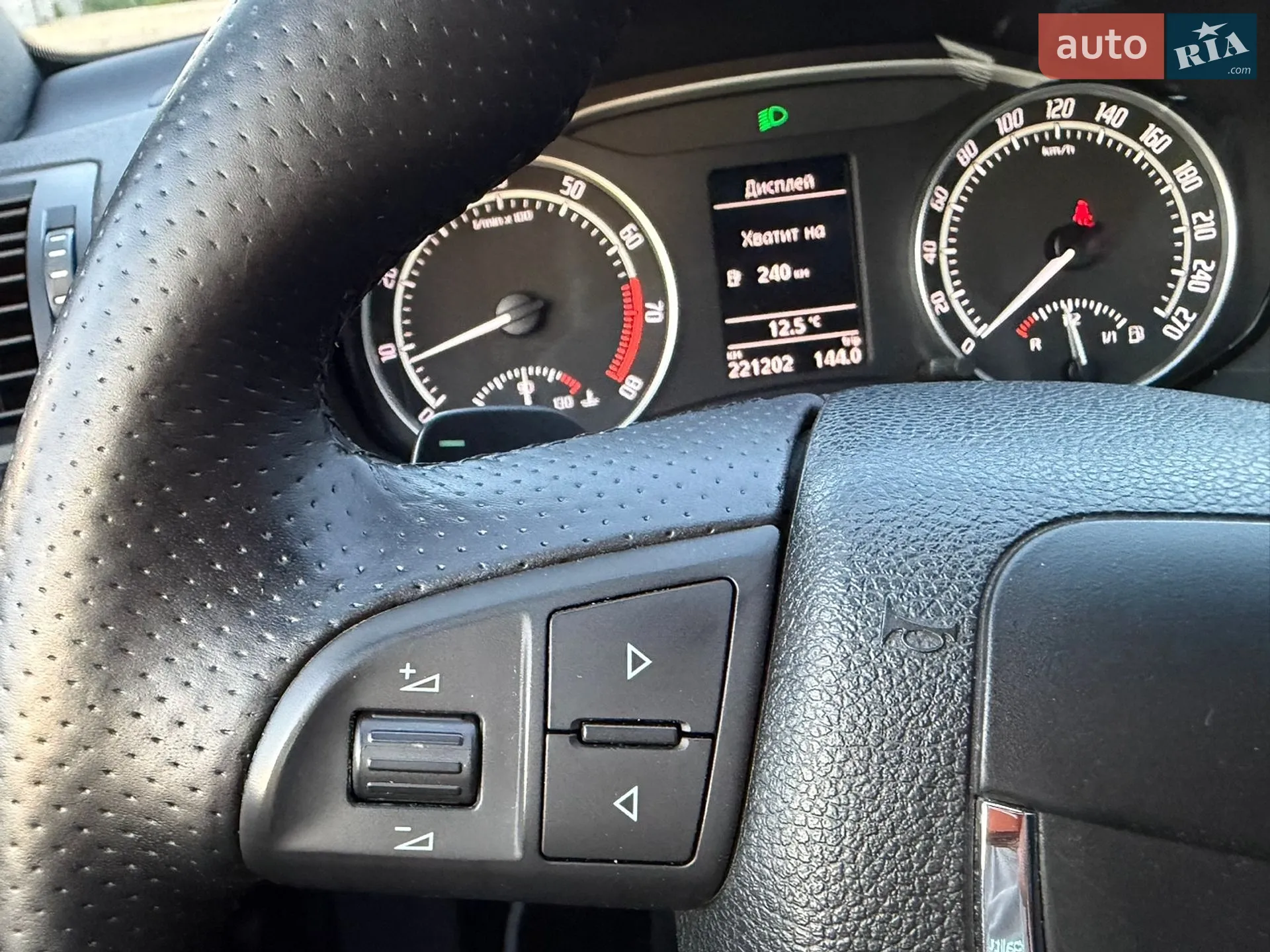 2011 Skoda Octavia - мініатюра 83