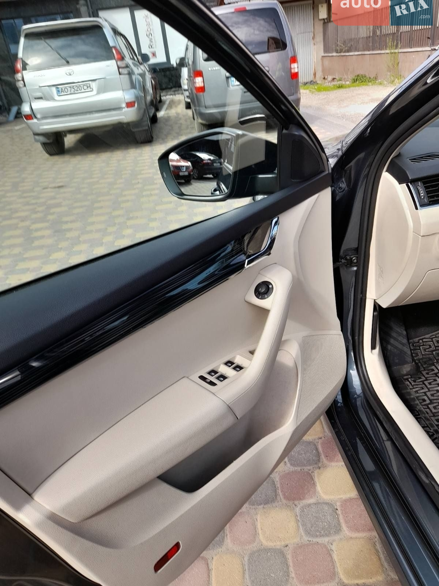 2017 Skoda Octavia - мініатюра 8