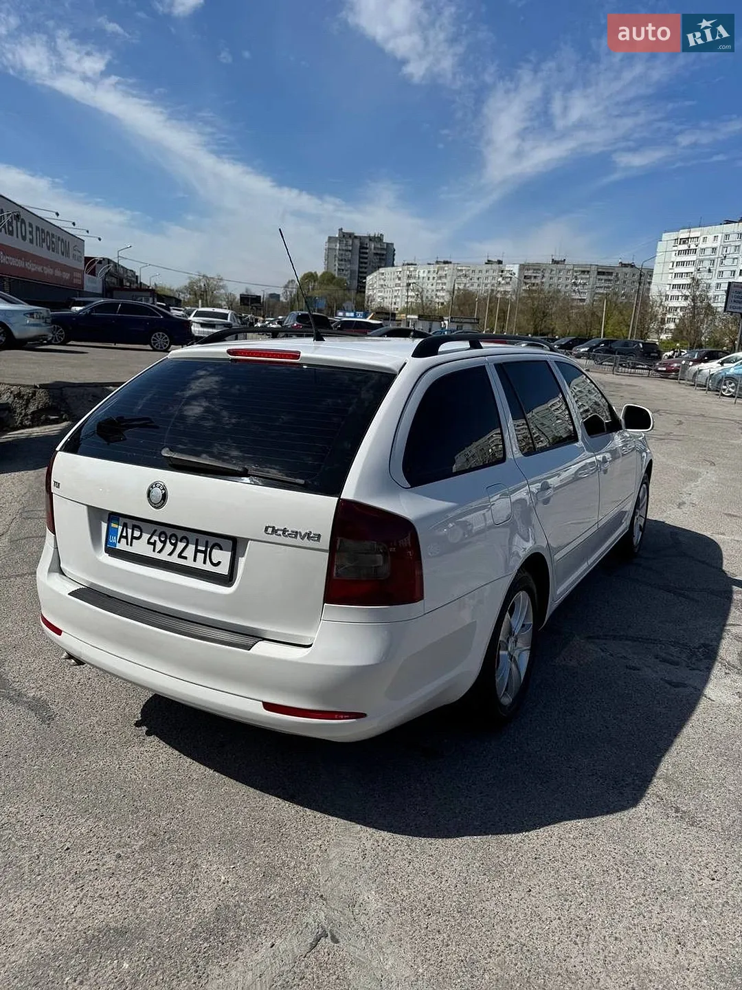 2010 Skoda Octavia - мініатюра 6