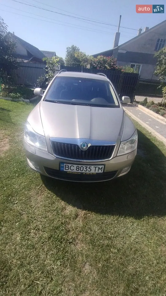 2010 Skoda Octavia - мініатюра 28