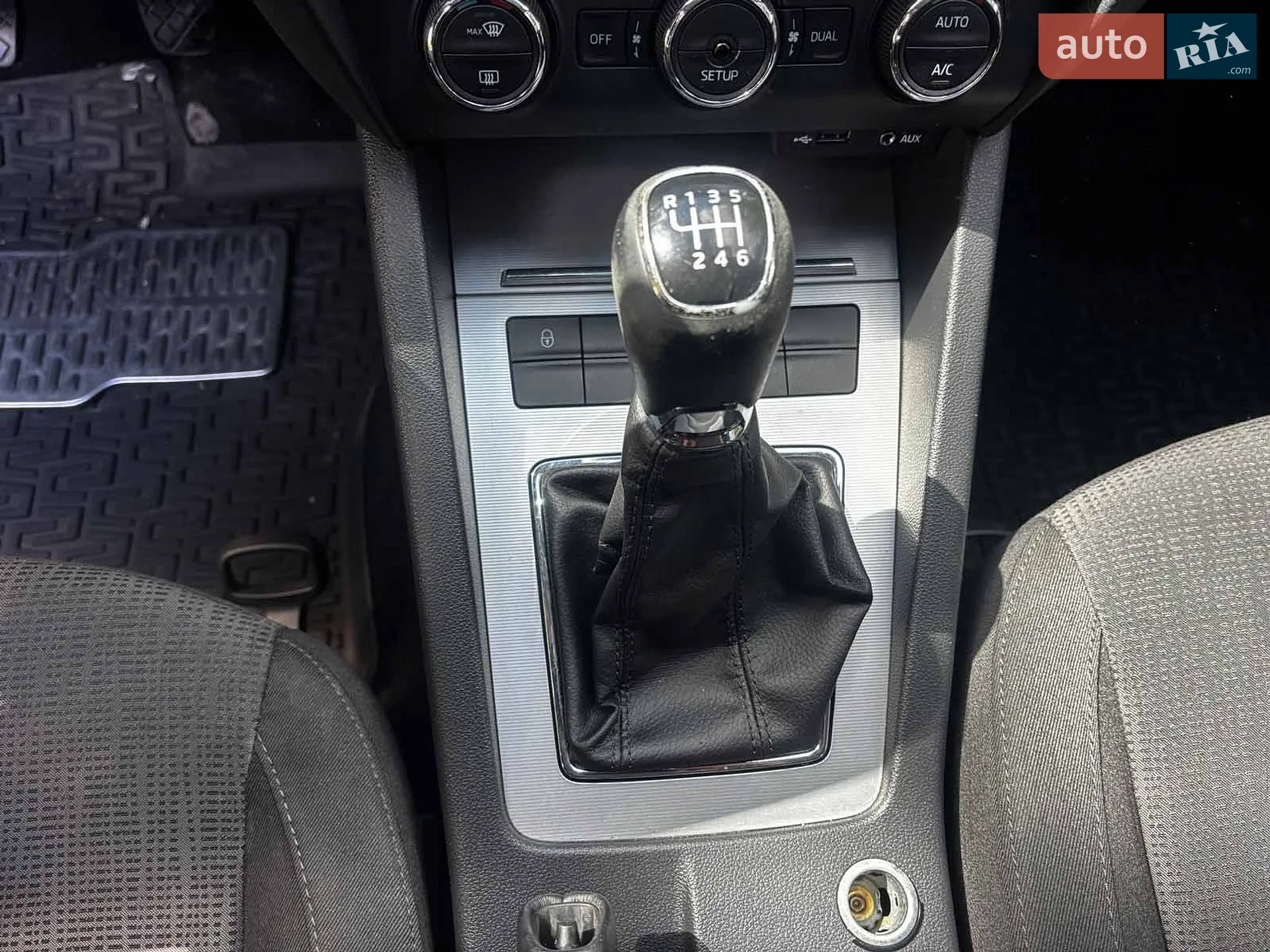 2014 Skoda Octavia - мініатюра 23