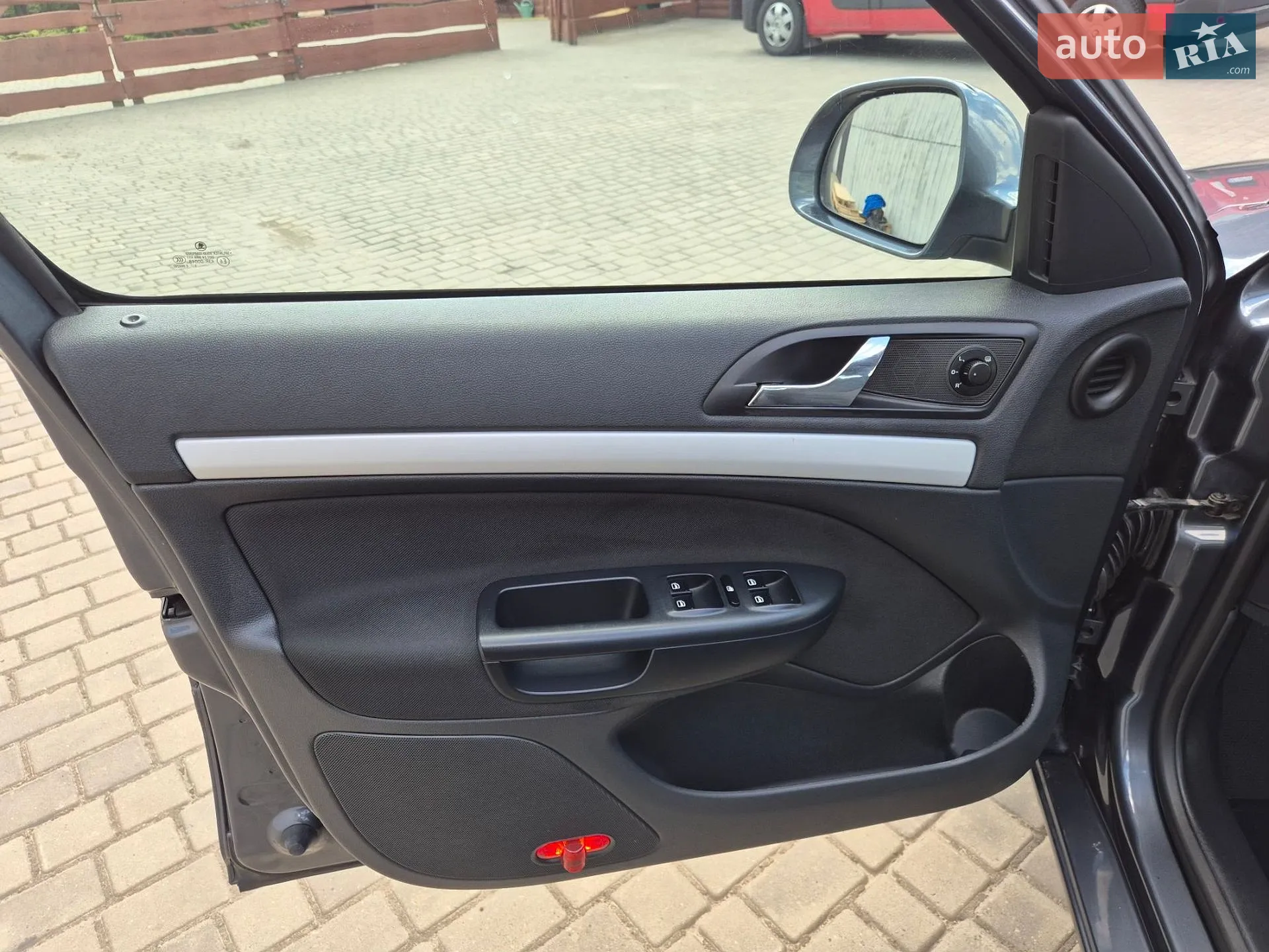 2011 Skoda Octavia - мініатюра 15