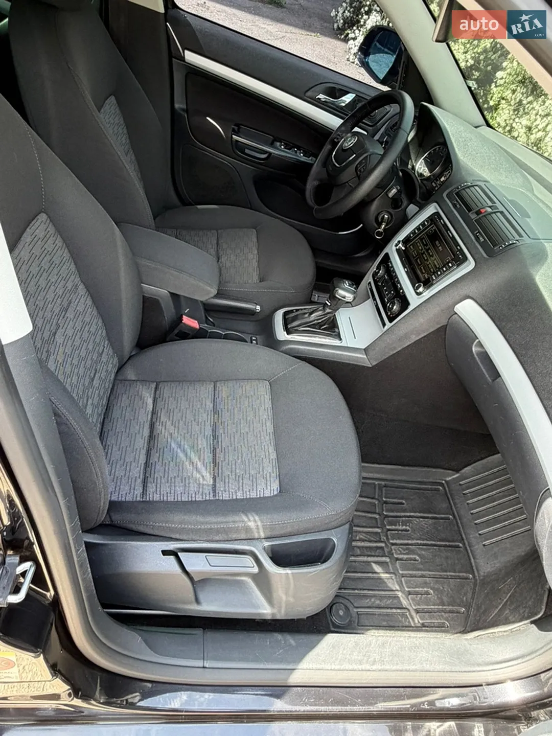 2011 Skoda Octavia - мініатюра 19
