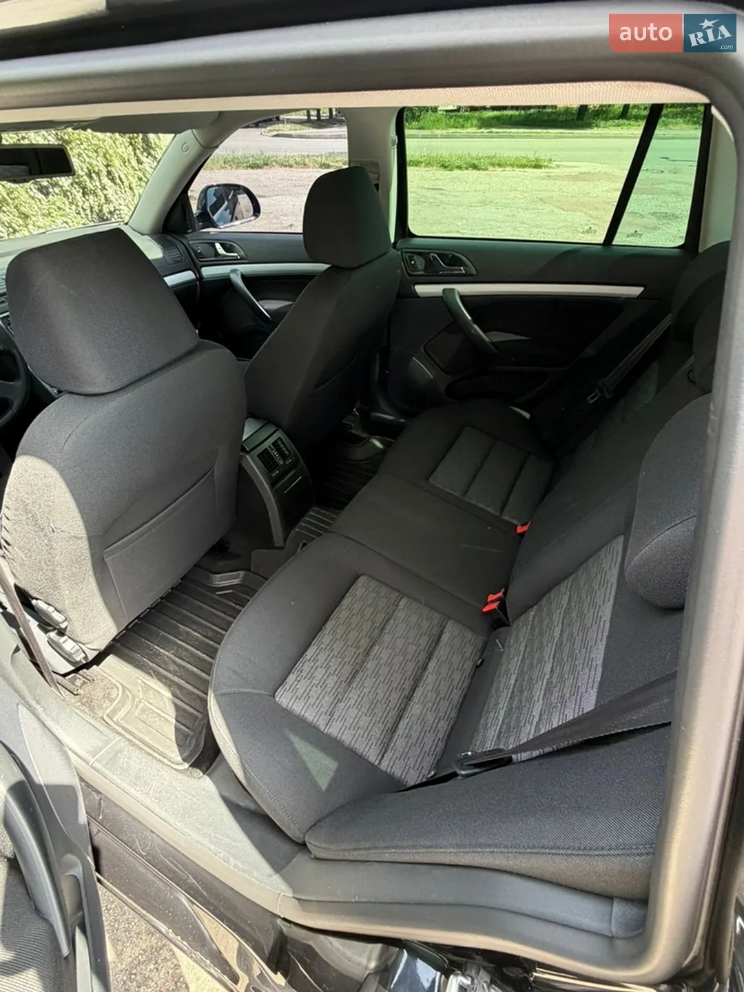 2011 Skoda Octavia - мініатюра 16