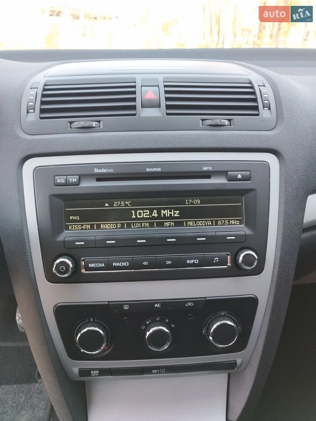 2011 Skoda Octavia - мініатюра 23