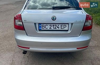 Лифтбек Skoda Octavia 2012 в Кропивницком