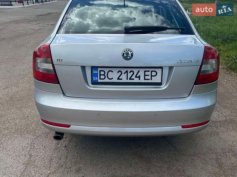 Лифтбек Skoda Octavia 2012 в Кропивницком
