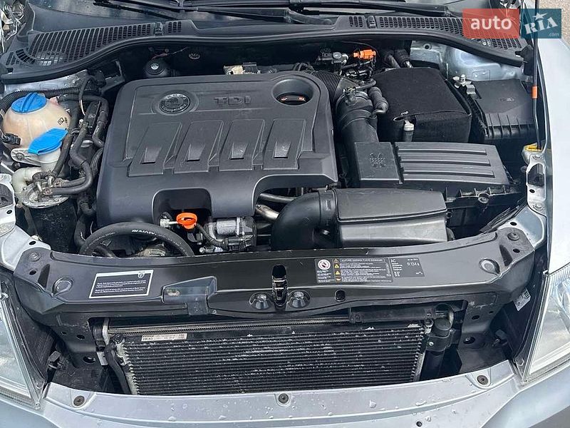Лифтбек Skoda Octavia 2012 в Кропивницком