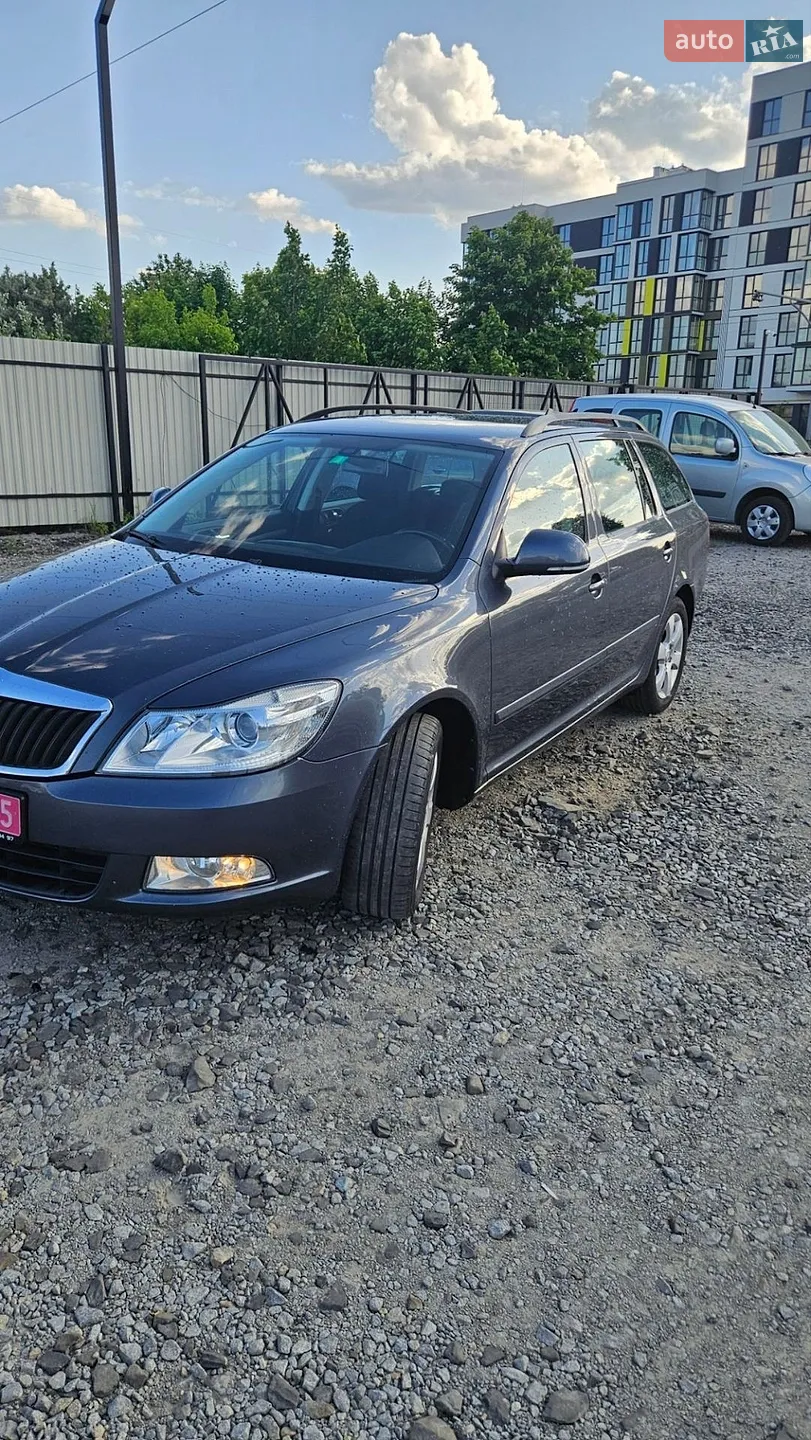 2010 Skoda Octavia - фото 1