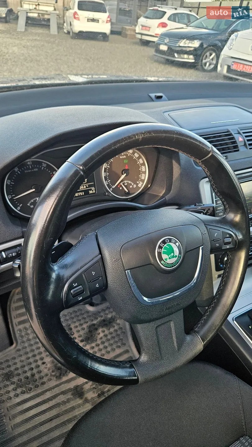 2010 Skoda Octavia - мініатюра 16