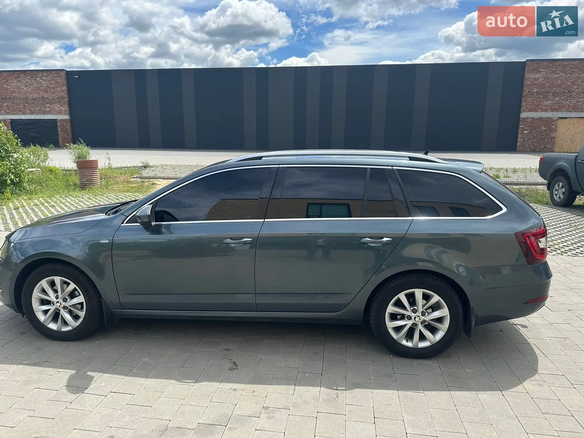 2018 Skoda Octavia - мініатюра 2